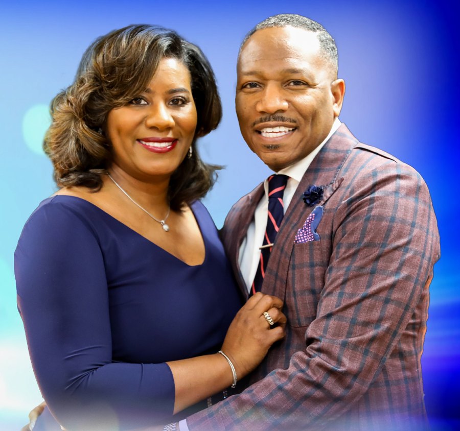 Pastor Elliot Shelton and First Lady Jeaneen Shelton